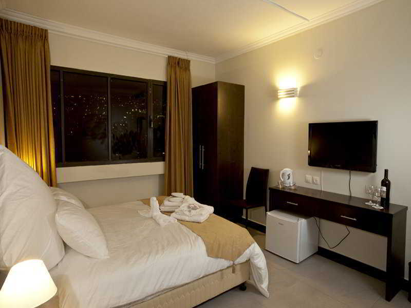 Market Hotel Хайфа Екстер'єр фото